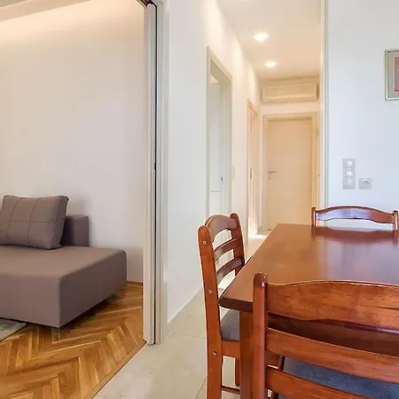 Bruna Apartment