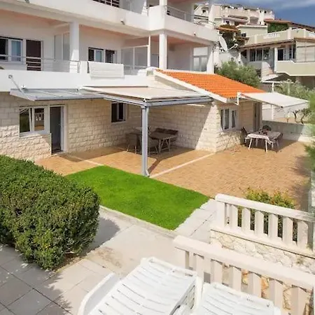 Bruna Apartment